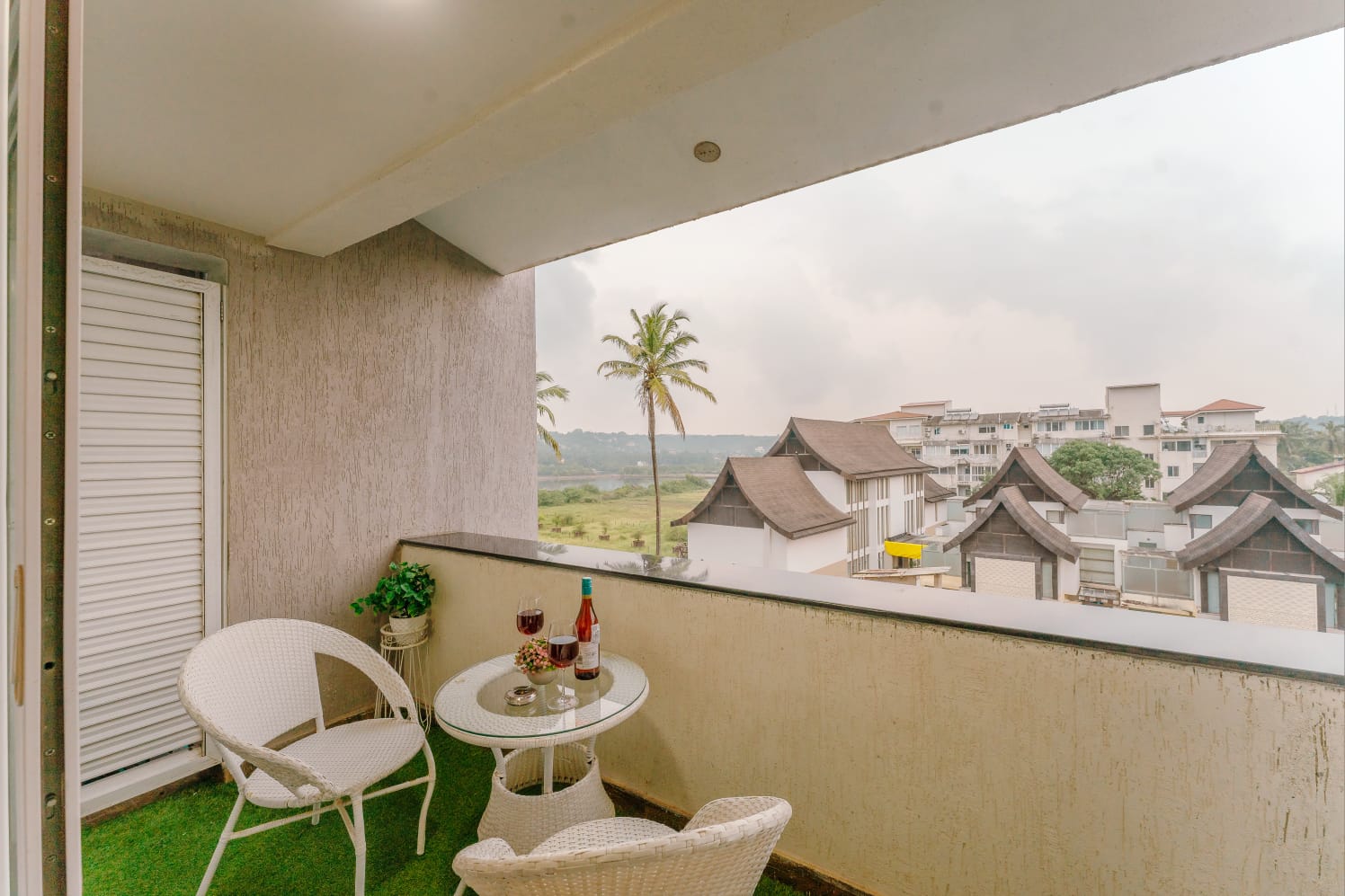White Feather Stays Castle Nerul Balcony