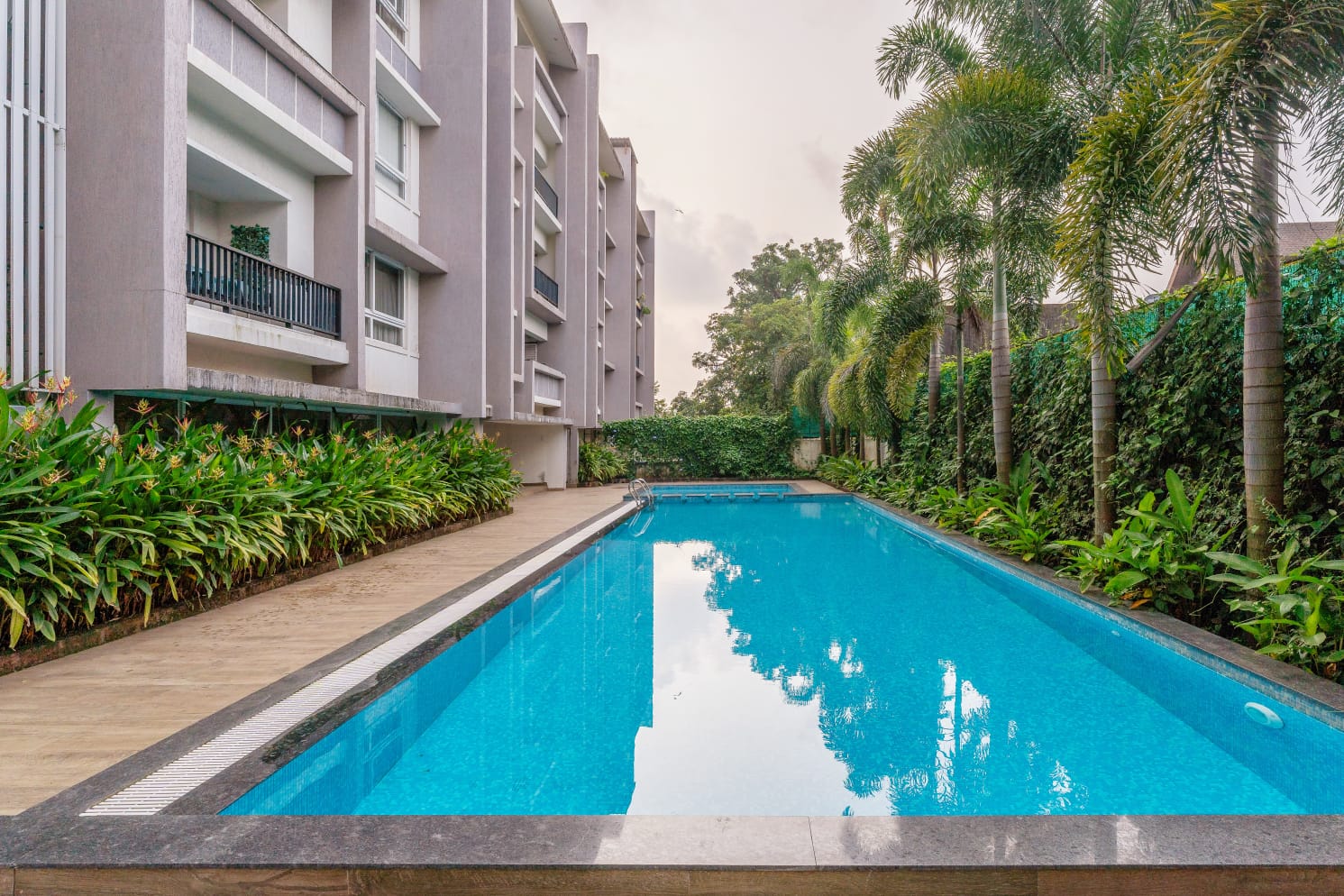 White Feather Stays Castle Nerul Swimming Pool