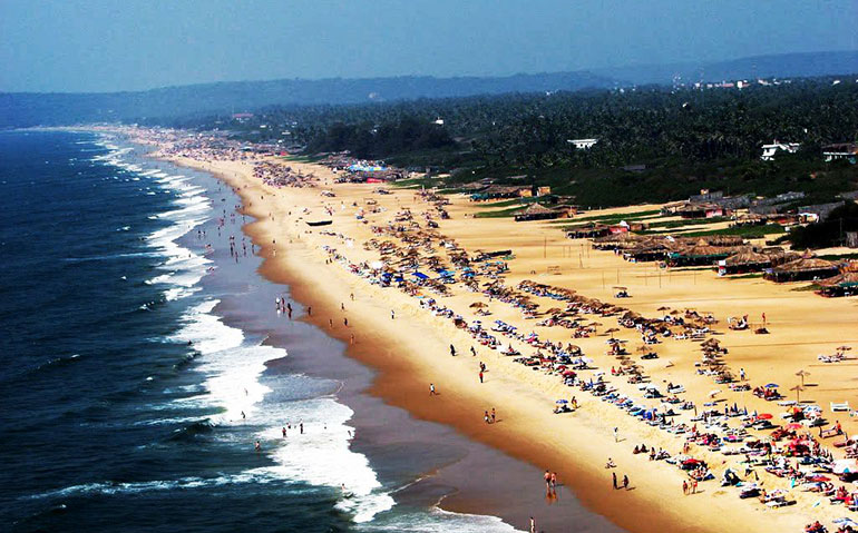Sun, Sand, and Serenity: Living the Beachfront Life in Candolim